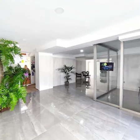 아파트 Sunshine Borinquen 플라야데라스아메리카스